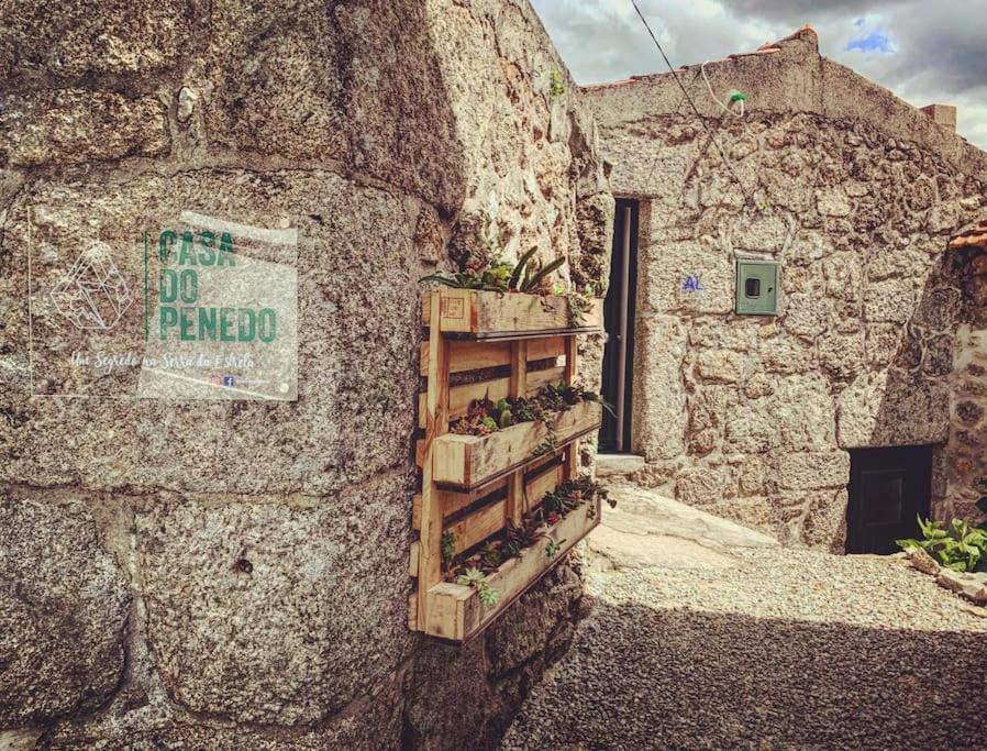 Casa Do Penedo - Um Segredo Na Serra Da Estrela Quintas de Baixo エクステリア 写真